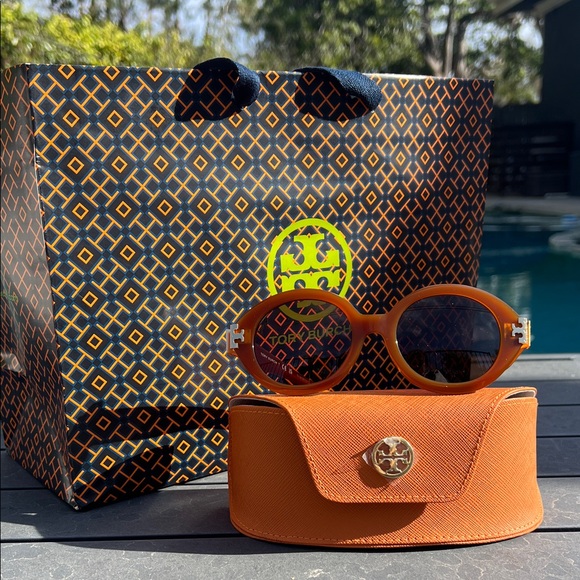 Tory Burch Opal Brown  Sunglasses - Picture 3 of 8